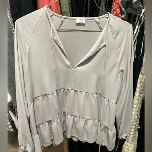 Aritzia Wilfred Soft Gray Tiered Blouse